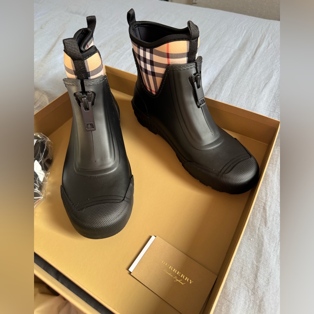 Burberry Rain Boots Size EUR 38